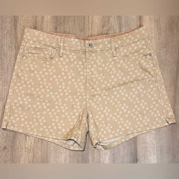 Levi's Tan Bermudas Lightweight Casual Shorts - Picture 2 of 8